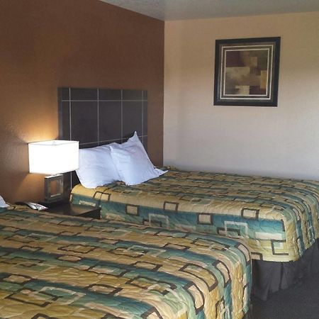Sona Inn Dilley Exterior foto