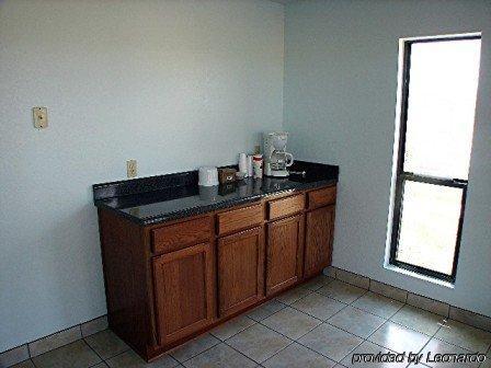 Sona Inn Dilley Interior foto