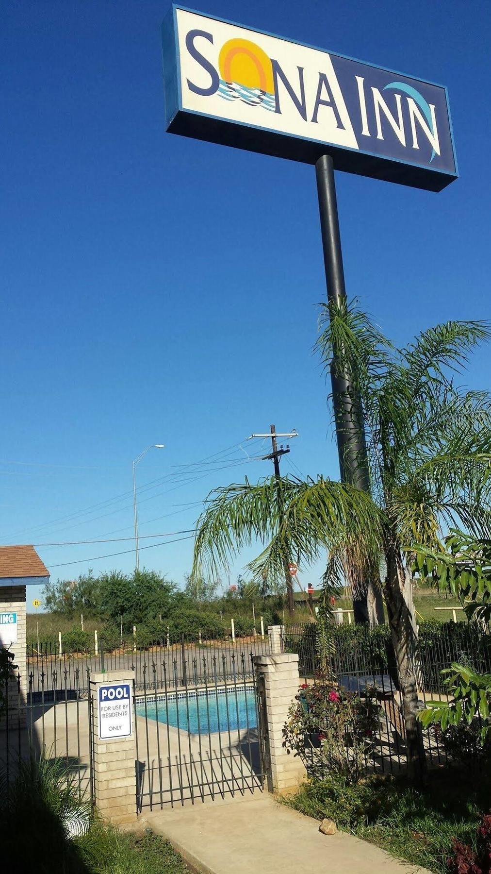 Sona Inn Dilley Exterior foto